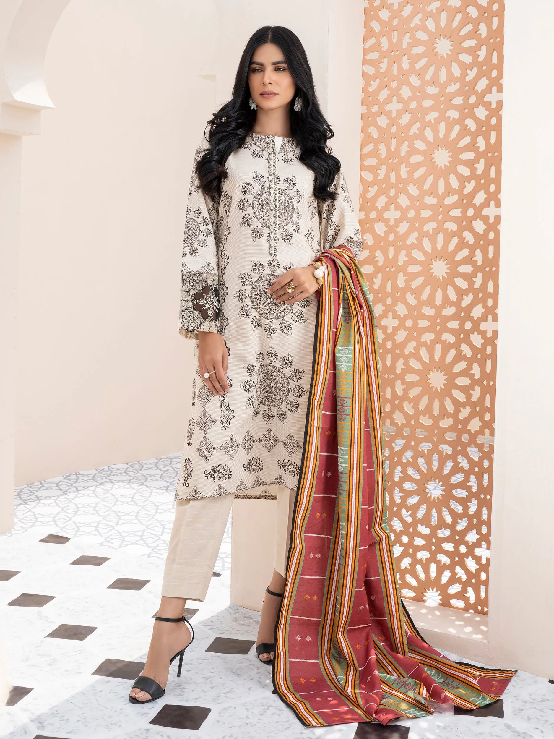 3 Piece Embroidered Khaddar Suit