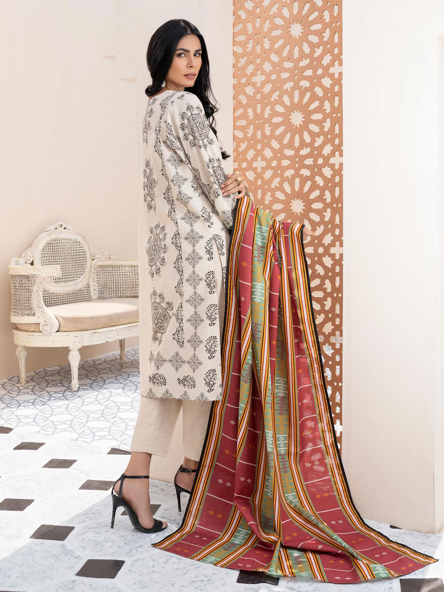 3 Piece Embroidered Khaddar Suit