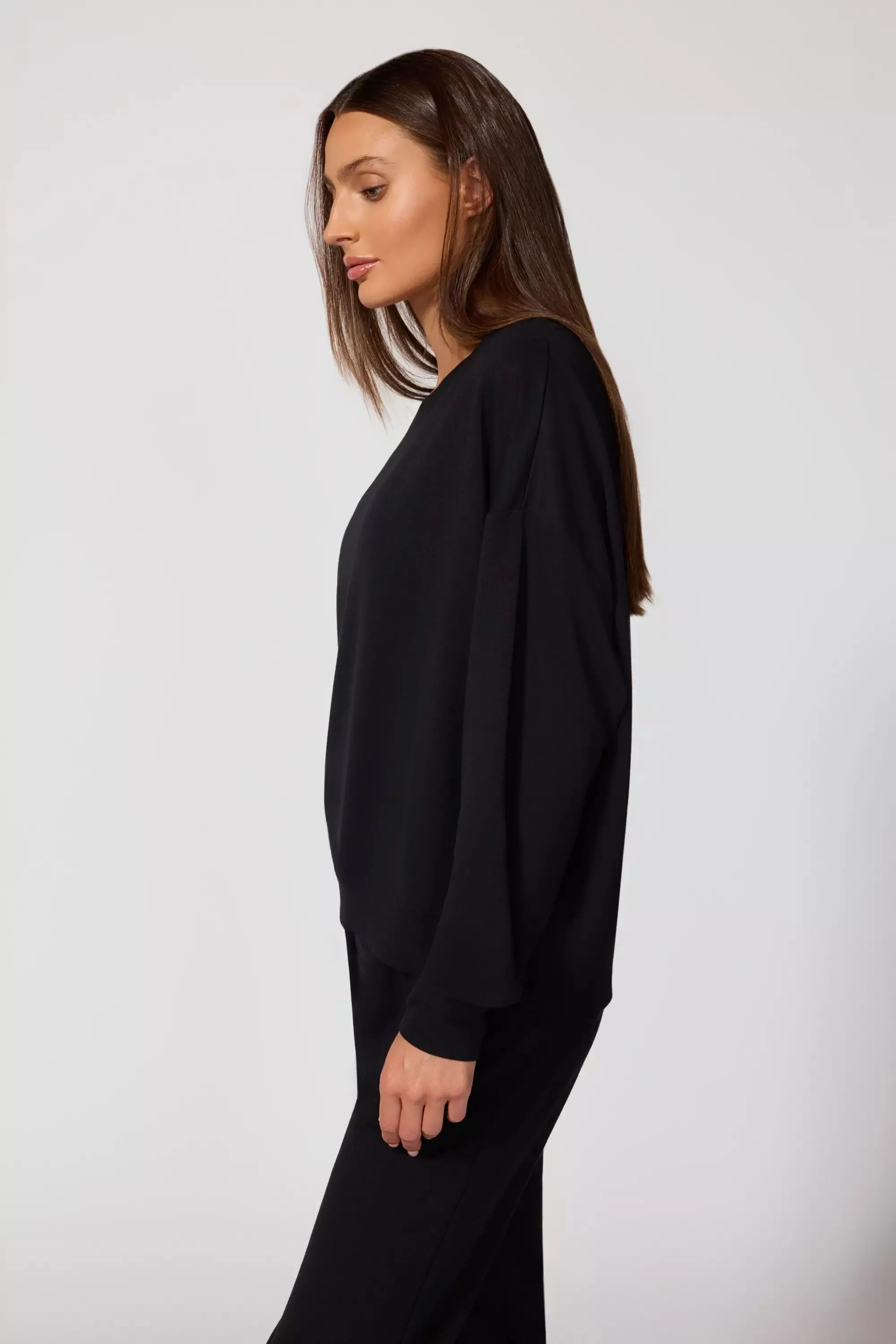 Cozy Fleece Relaxed Crew - Black